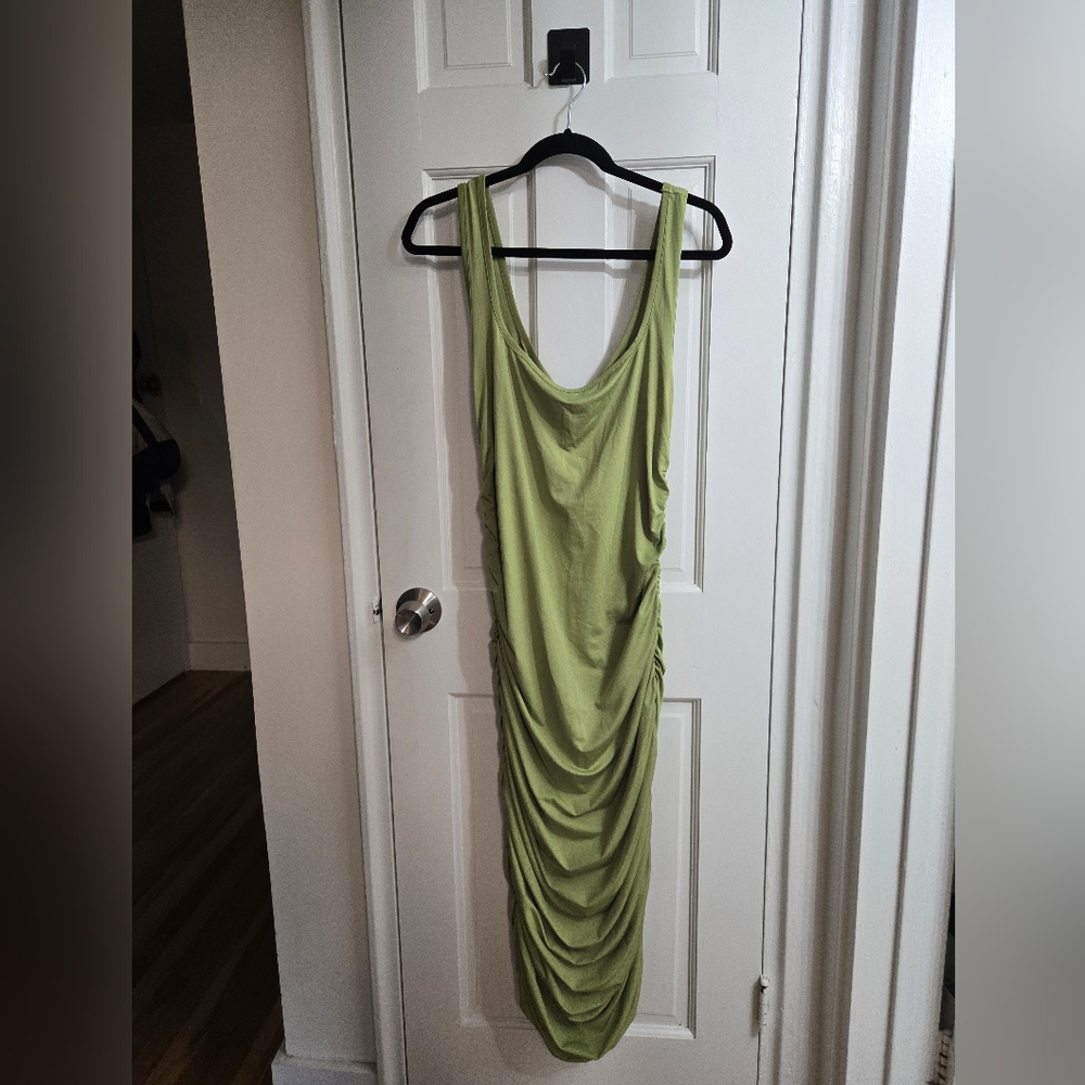 Green Sleeveless Ruched Dress